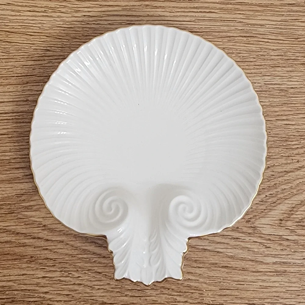 LENOX Scalloped Clam Shell Trinket Jewerly‎ Candy Dish Ivory 24K Gold Trim